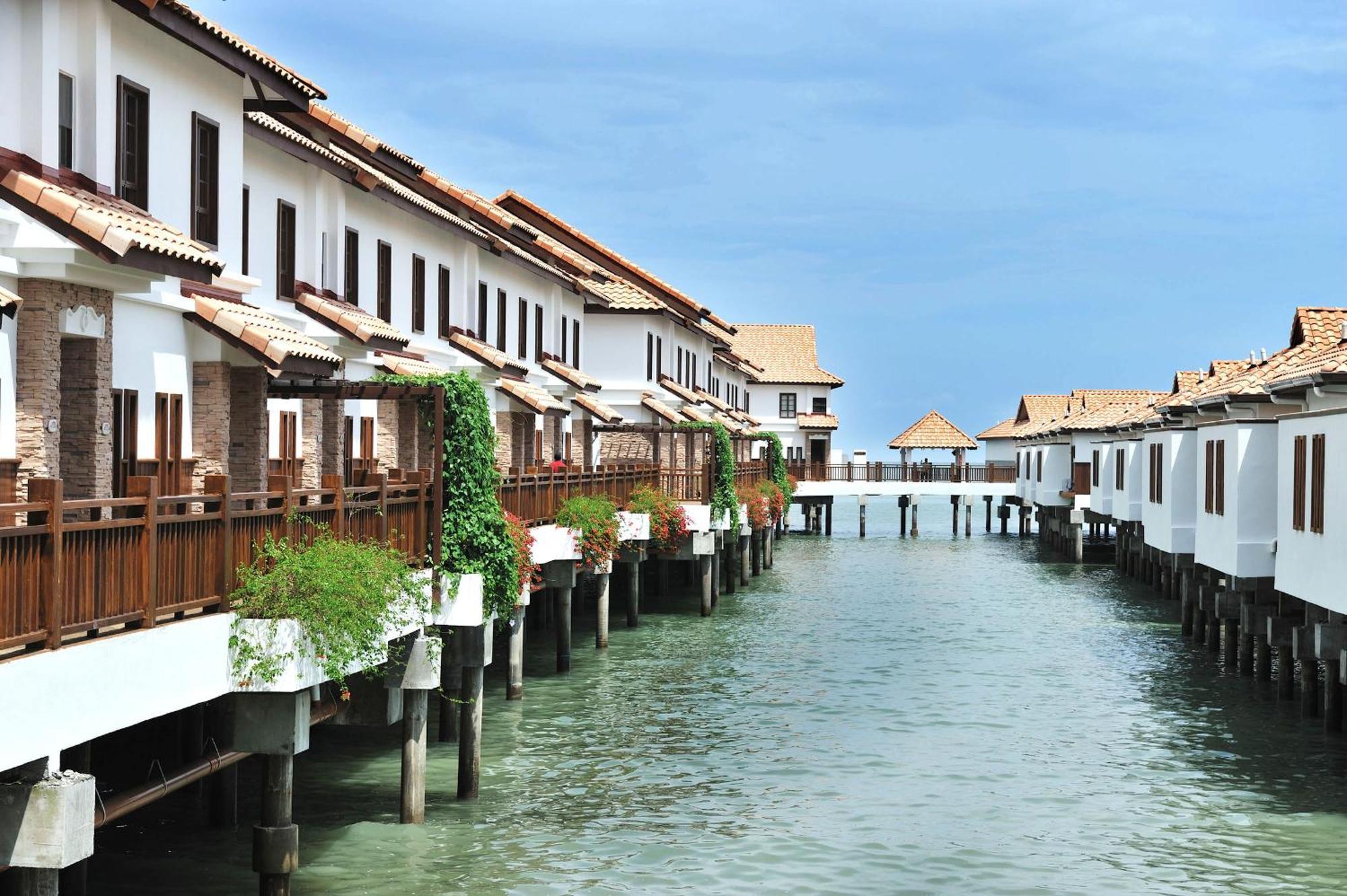 Готель Grand Lexis Порт-Діксон Екстер'єр фото The resort's villas